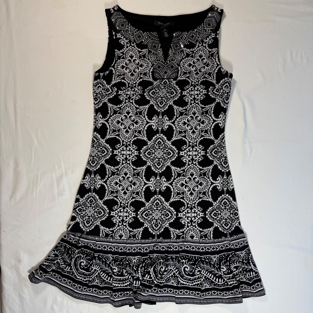White House Black Market Black White Medallion Embellished Ruffle Dress XS